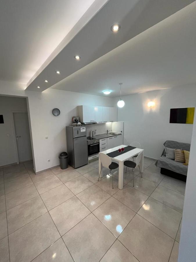 شقة Stobreč  في Apartman Cezar المظهر الخارجي الصورة