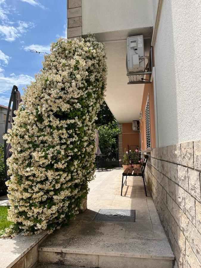 شقة Stobreč  في Apartman Cezar المظهر الخارجي الصورة
