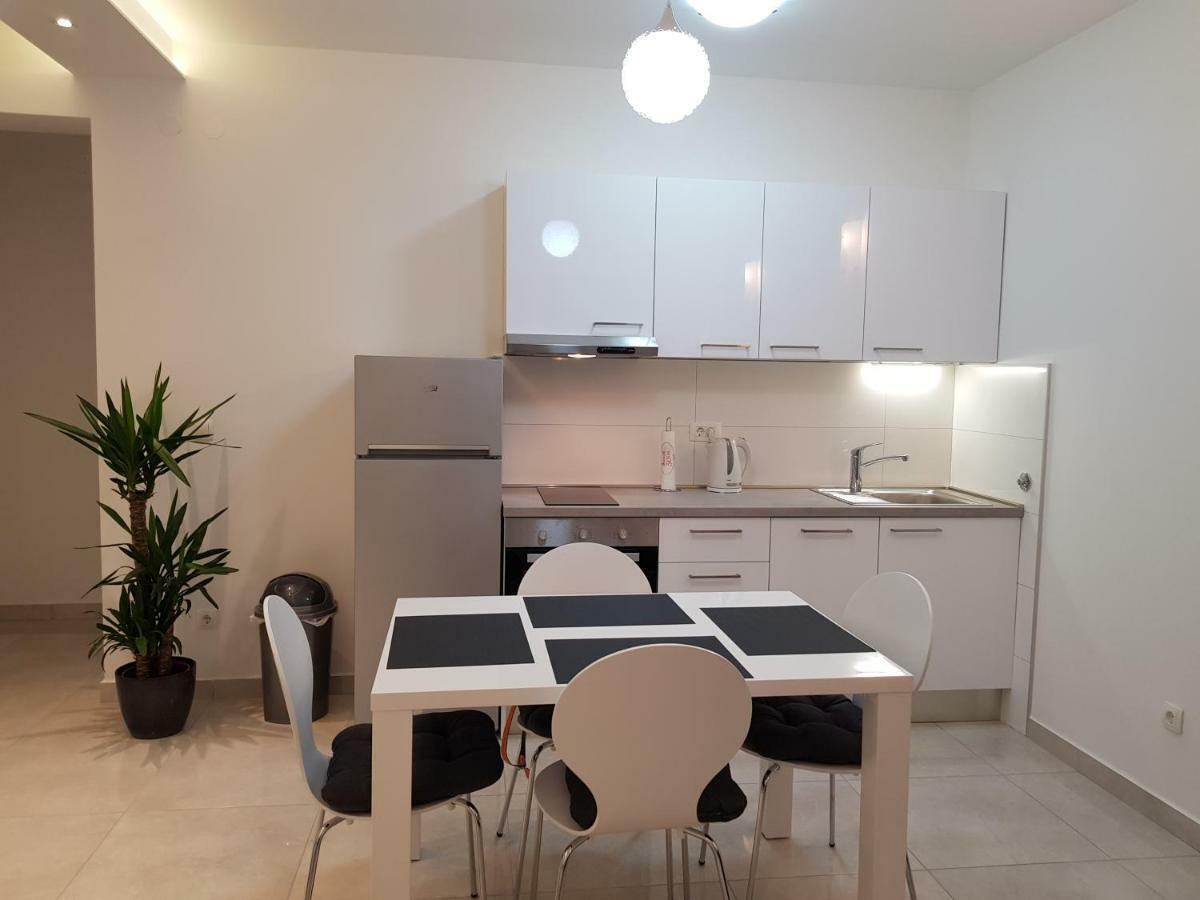 شقة Stobreč  في Apartman Cezar المظهر الخارجي الصورة