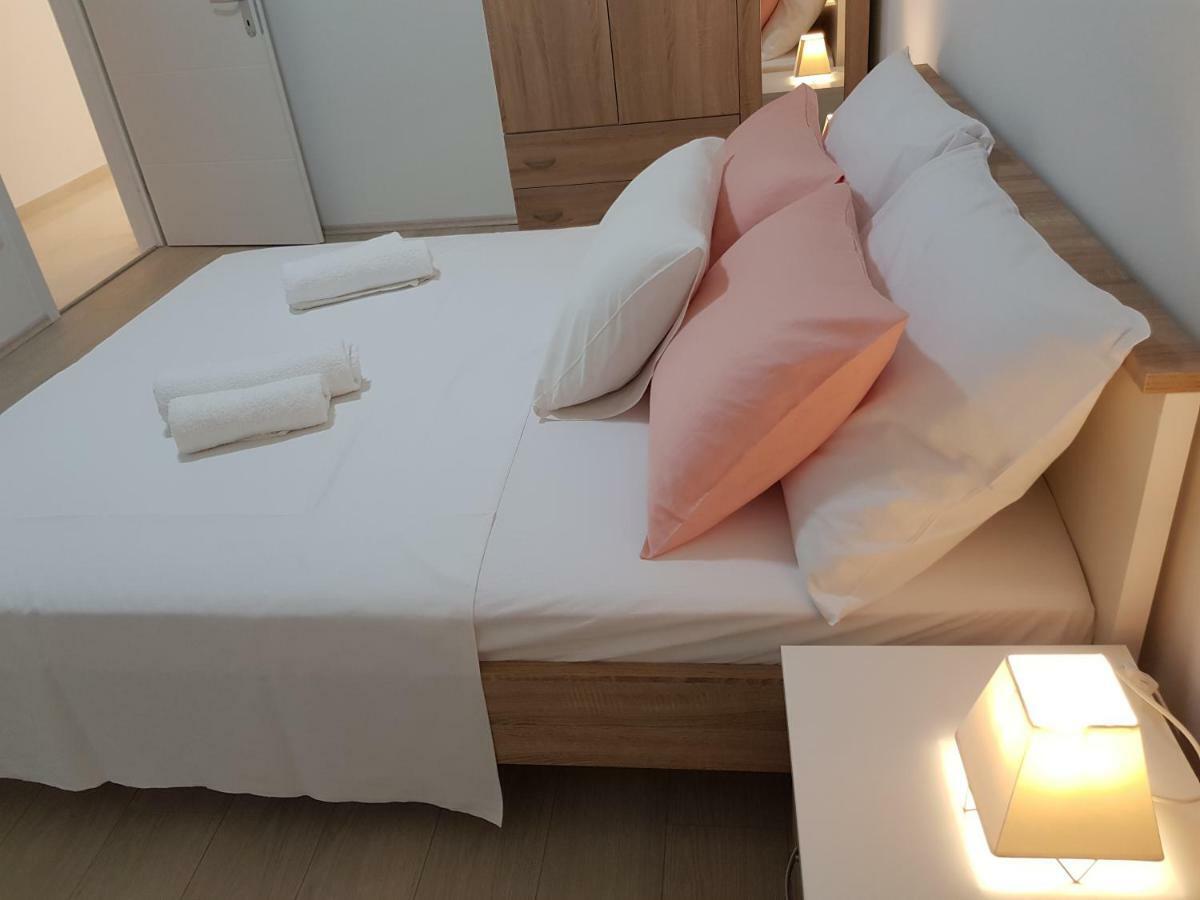 شقة Stobreč  في Apartman Cezar المظهر الخارجي الصورة
