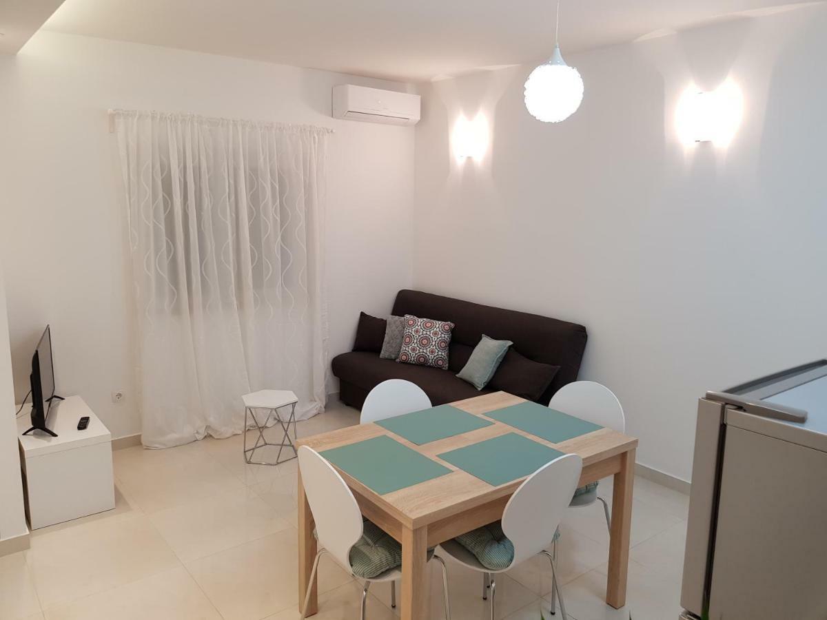 شقة Stobreč  في Apartman Cezar المظهر الخارجي الصورة